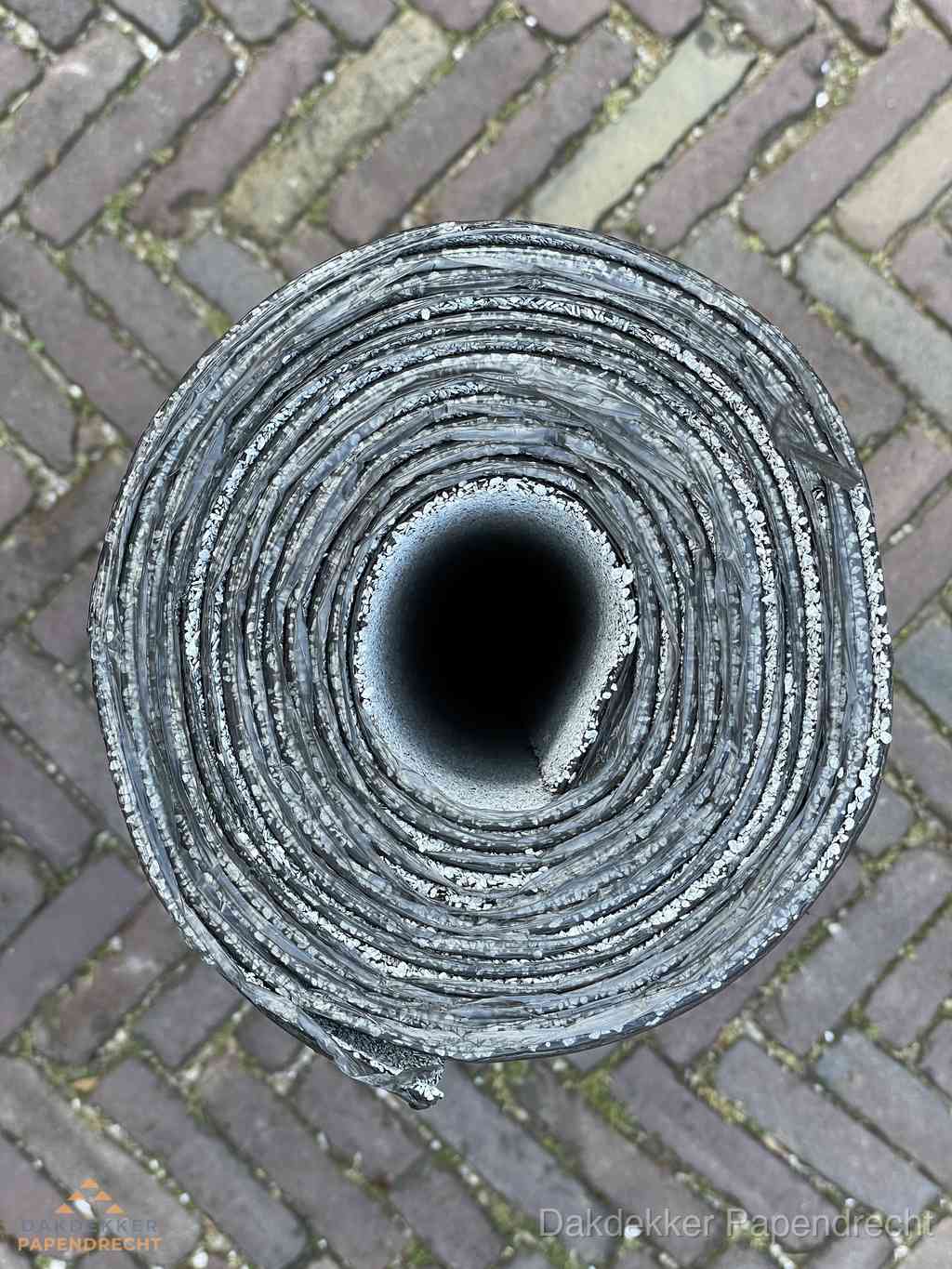 Rol EPDM dakbedekking materiaal voor plat dak in Papendrecht